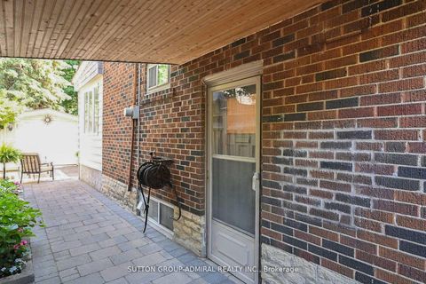 Photo 33 at 1 Valleyview Gardens, Lambton Baby Point, Toronto