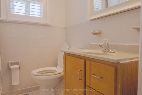 Photo 9 at 365 Sandhurst Drive, WO West, Oakville