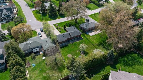 Photo 19 at 365 Sandhurst Drive, WO West, Oakville