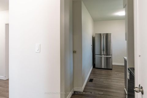 Photo 32 at 365 Sandhurst Drive, WO West, Oakville