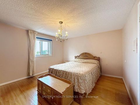 Photo 15 at 20 Terra Road, East Woodbridge, Vaughan