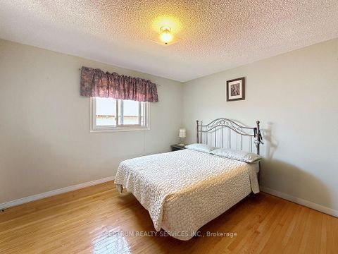 Photo 17 at 20 Terra Road, East Woodbridge, Vaughan