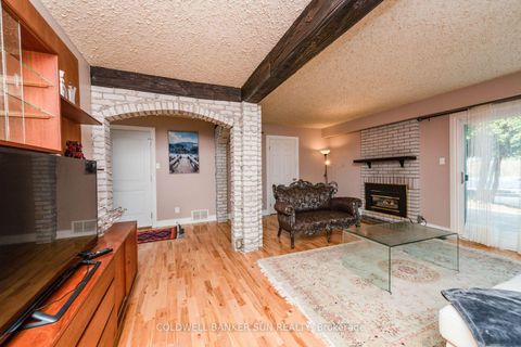 Photo 23 at 2483 Yarmouth Crescent, WO West, Oakville