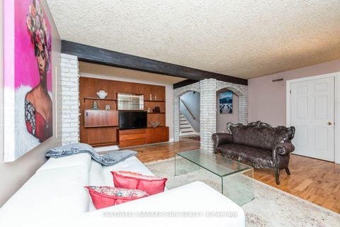 Photo 26 at 2483 Yarmouth Crescent, WO West, Oakville