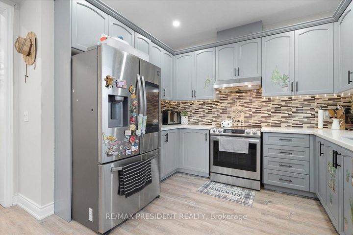 Photo 12 at 56 Natronia Trail, Bram East, Brampton