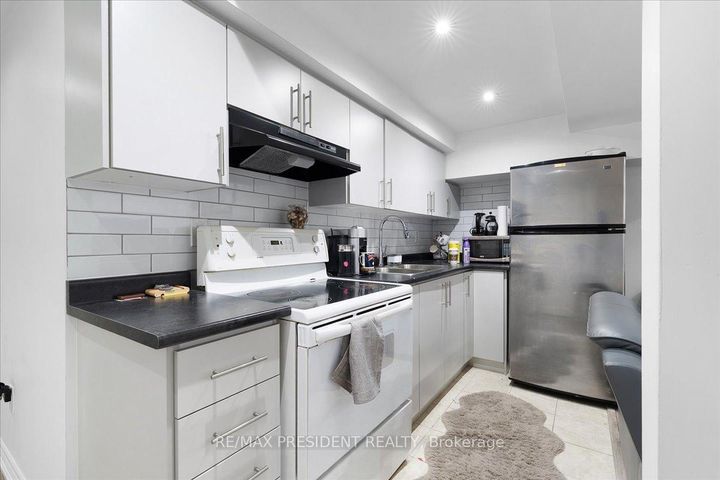 Photo 37 at 56 Natronia Trail, Bram East, Brampton