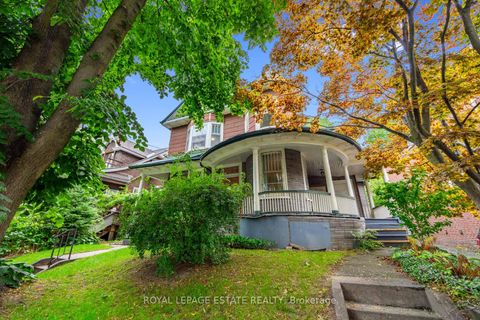 Photo 3 at 55 Leuty Avenue, The Beaches, Toronto