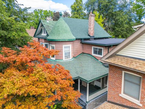 Photo 12 at 55 Leuty Avenue, The Beaches, Toronto