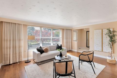 Photo 2 at 339 Woodale Avenue, WO West, Oakville