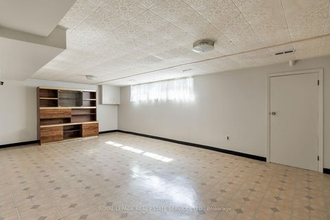 Photo 34 at 339 Woodale Avenue, WO West, Oakville