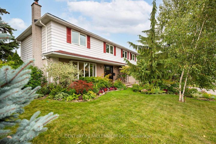 Photo 2 at 43 Erindale Crescent, Brampton East, Brampton