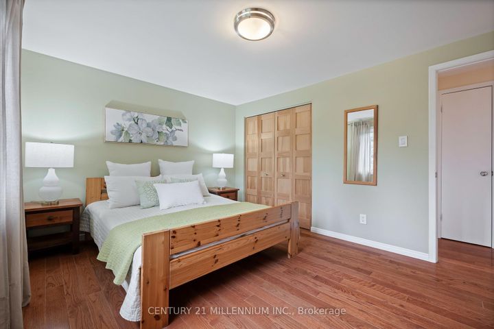 Photo 25 at 43 Erindale Crescent, Brampton East, Brampton