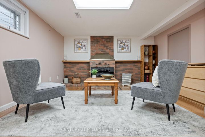 Photo 28 at 43 Erindale Crescent, Brampton East, Brampton