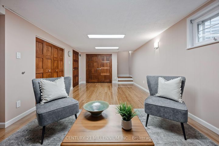 Photo 29 at 43 Erindale Crescent, Brampton East, Brampton