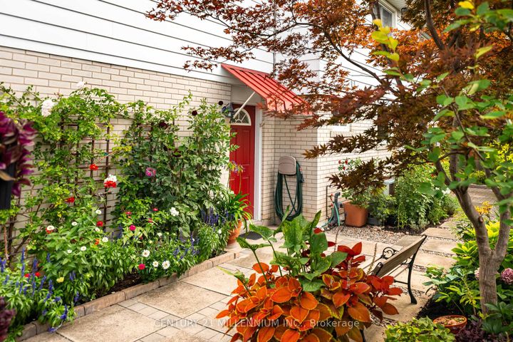 Photo 32 at 43 Erindale Crescent, Brampton East, Brampton