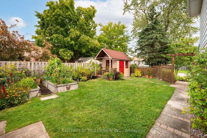 Photo 35 at 43 Erindale Crescent, Brampton East, Brampton