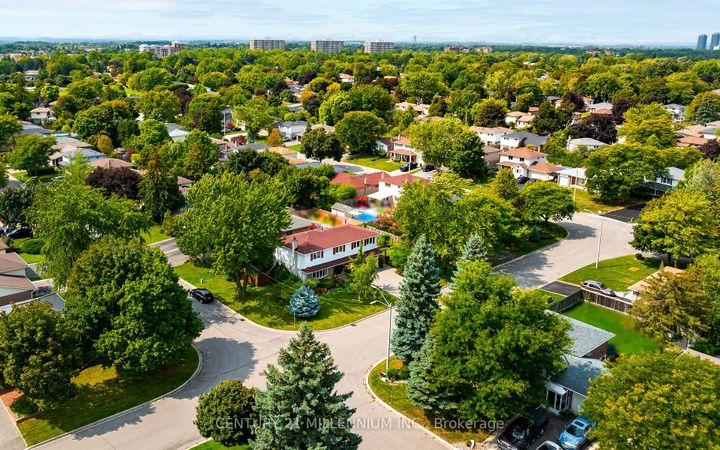 Photo 36 at 43 Erindale Crescent, Brampton East, Brampton