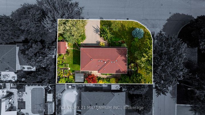 Photo 38 at 43 Erindale Crescent, Brampton East, Brampton