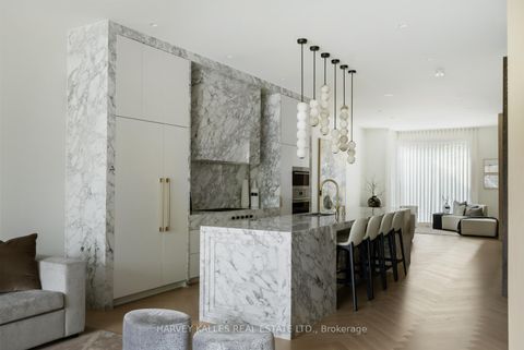 Photo 11 at 126 Sherwood Avenue, Mount Pleasant East, Toronto