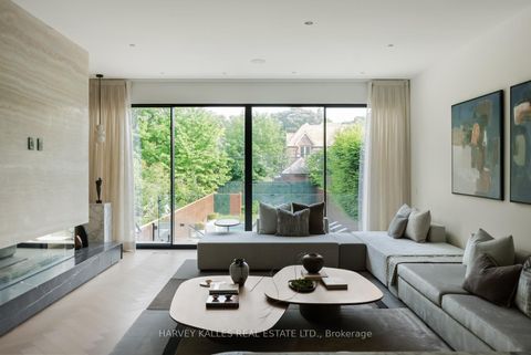 Photo 12 at 126 Sherwood Avenue, Mount Pleasant East, Toronto