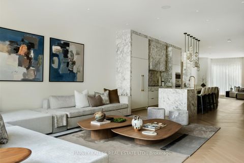 Photo 13 at 126 Sherwood Avenue, Mount Pleasant East, Toronto