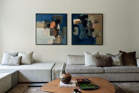 Photo 14 at 126 Sherwood Avenue, Mount Pleasant East, Toronto
