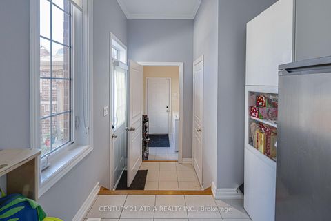 Photo 9 at 137 Barons Street, Kleinburg, Vaughan