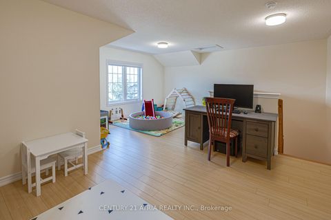 Photo 27 at 137 Barons Street, Kleinburg, Vaughan