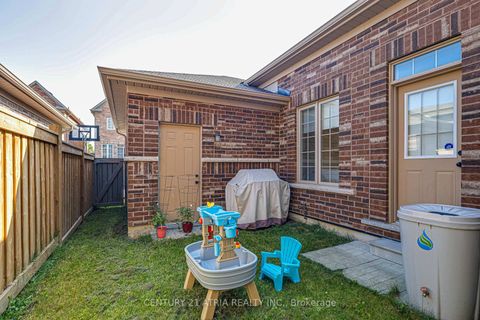 Photo 31 at 137 Barons Street, Kleinburg, Vaughan