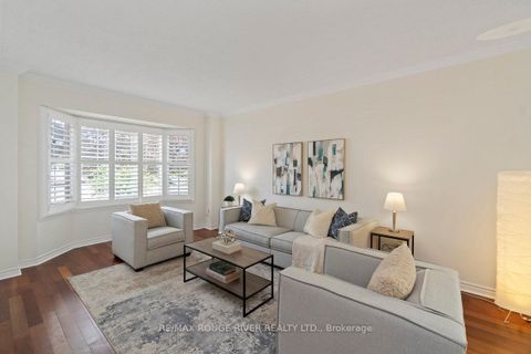 Photo 5 at 20 Gaslight Crescent, Highland Creek, Toronto
