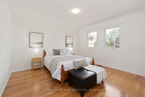 Photo 28 at 20 Gaslight Crescent, Highland Creek, Toronto