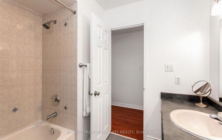Photo 36 at 4762 Allegheny Road, Hurontario, Mississauga