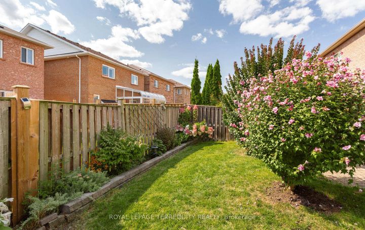 Photo 46 at 4762 Allegheny Road, Hurontario, Mississauga
