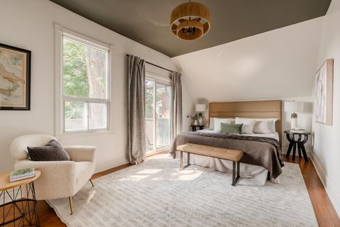 Photo 11 at 120 Lee Avenue, The Beaches, Toronto