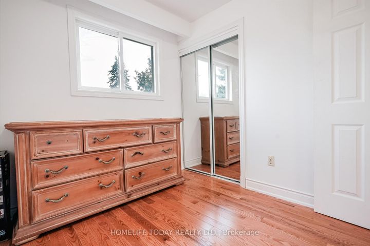 Photo 20 at 122 Valdor Drive, Agincourt North, Toronto