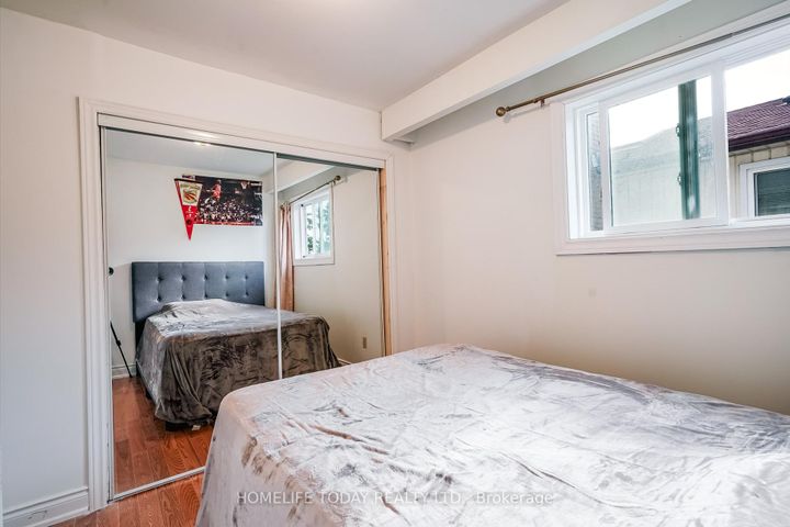 Photo 22 at 122 Valdor Drive, Agincourt North, Toronto