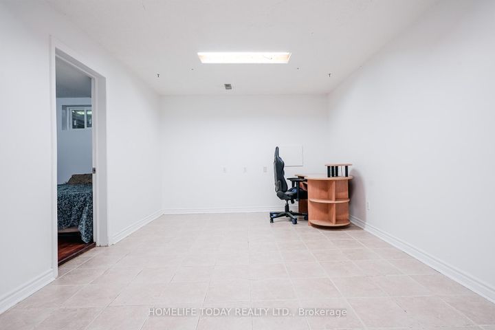 Photo 43 at 122 Valdor Drive, Agincourt North, Toronto