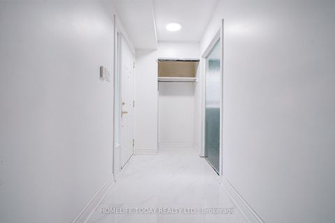 Photo 2 at 122 Valdor Drive, Agincourt North, Toronto