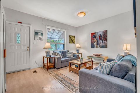 Photo 5 at 14 Morland Road, Bloor West Village, Toronto