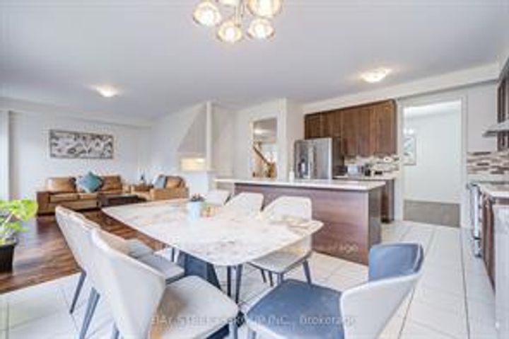 Photo 10 at 1804 Grandview Street N, Taunton, Oshawa