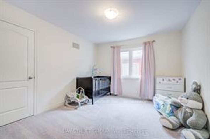 Photo 15 at 1804 Grandview Street N, Taunton, Oshawa