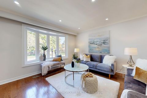 Photo 3 at 162 Lord Roberts Drive, Eglinton East, Toronto