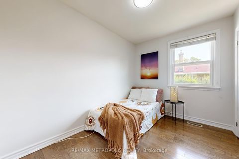 Photo 23 at 162 Lord Roberts Drive, Eglinton East, Toronto
