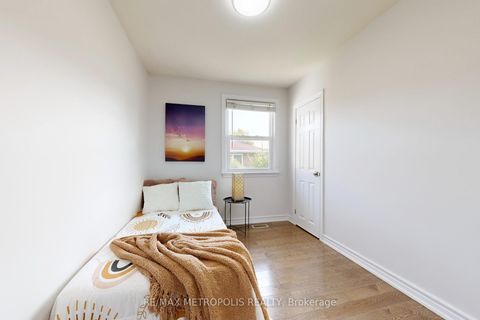 Photo 24 at 162 Lord Roberts Drive, Eglinton East, Toronto