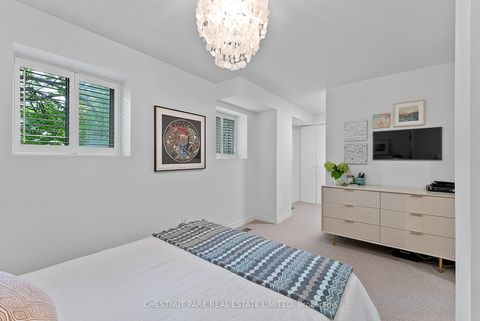 Photo 13 at 8 - 62 Claremont Street, Bellwoods, Toronto