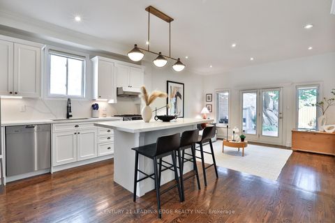 Photo 11 at 39 Ferrier Avenue, Danforth, Toronto