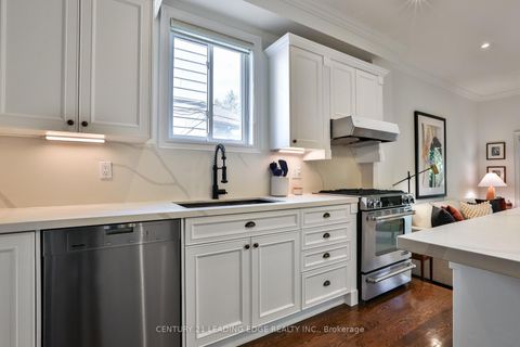 Photo 15 at 39 Ferrier Avenue, Danforth, Toronto