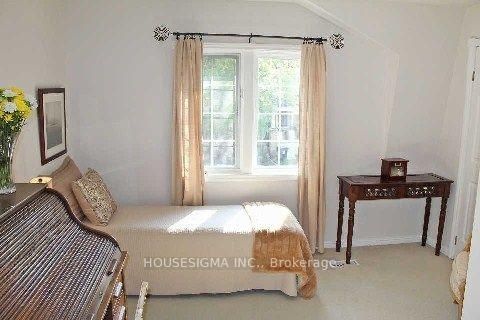 Photo 8 at 184 Bellefair Avenue, The Beaches, Toronto