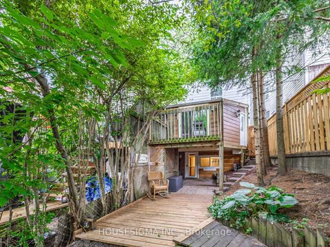 Photo 10 at 184 Bellefair Avenue, The Beaches, Toronto