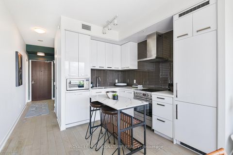 Photo 7 at S504 - 120 BAYVIEW Avenue, Waterfront Communities C8, Toronto